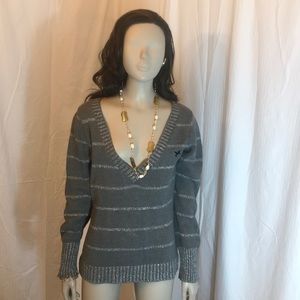 TAMNOON LOWCUT V-NECK SWEATER